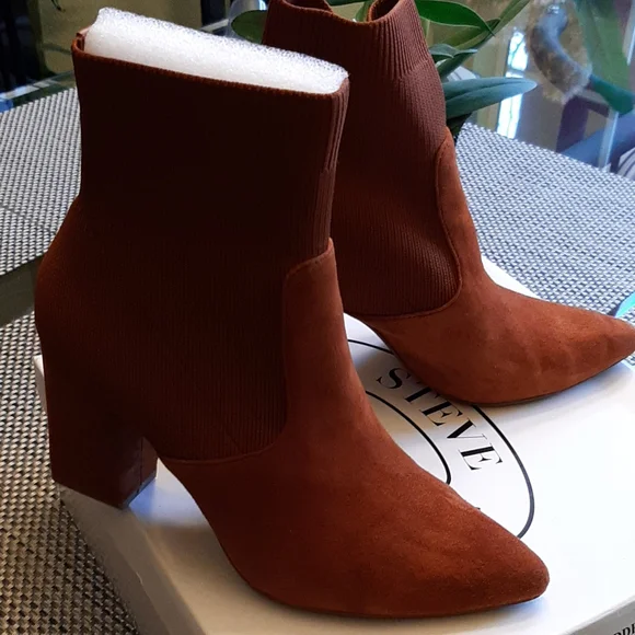 Steve Madden boots. - Picture 1 of 4